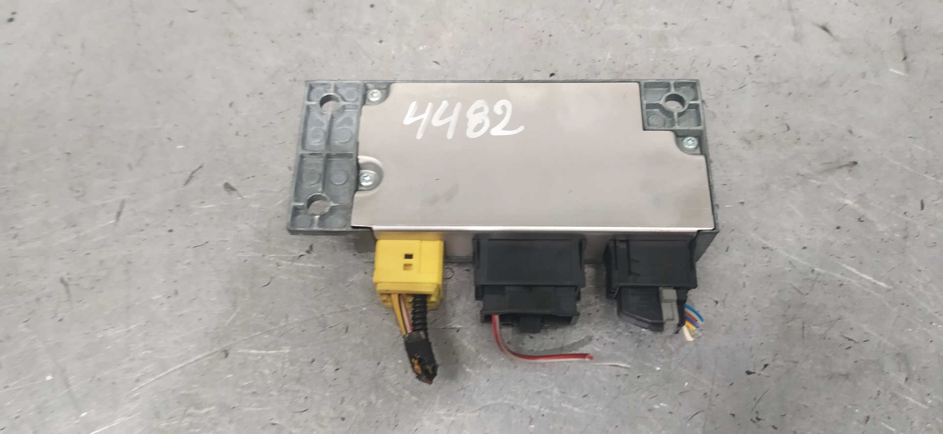 BMW 7 Series E65/E66 (2001-2008) SRS Control Unit 65776946108, 532238803 20116146