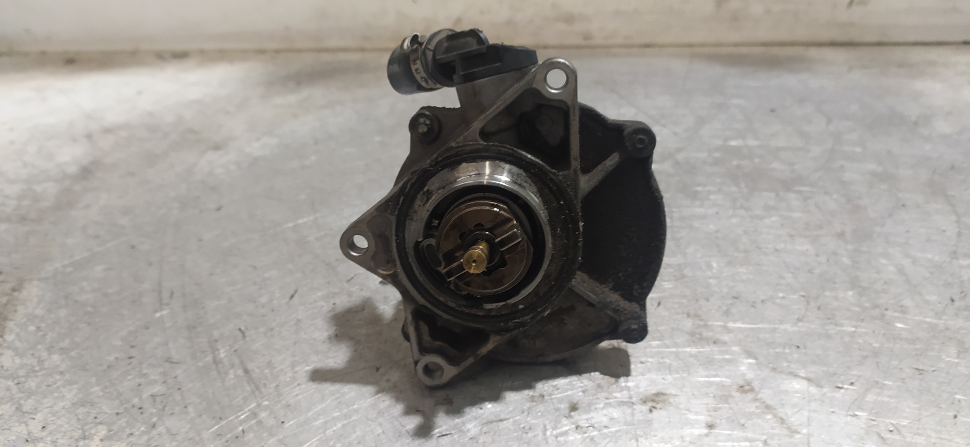 AUDI A6 C7/4G (2010-2020) Vacuum Pump 057145100B,72260807A 25909690