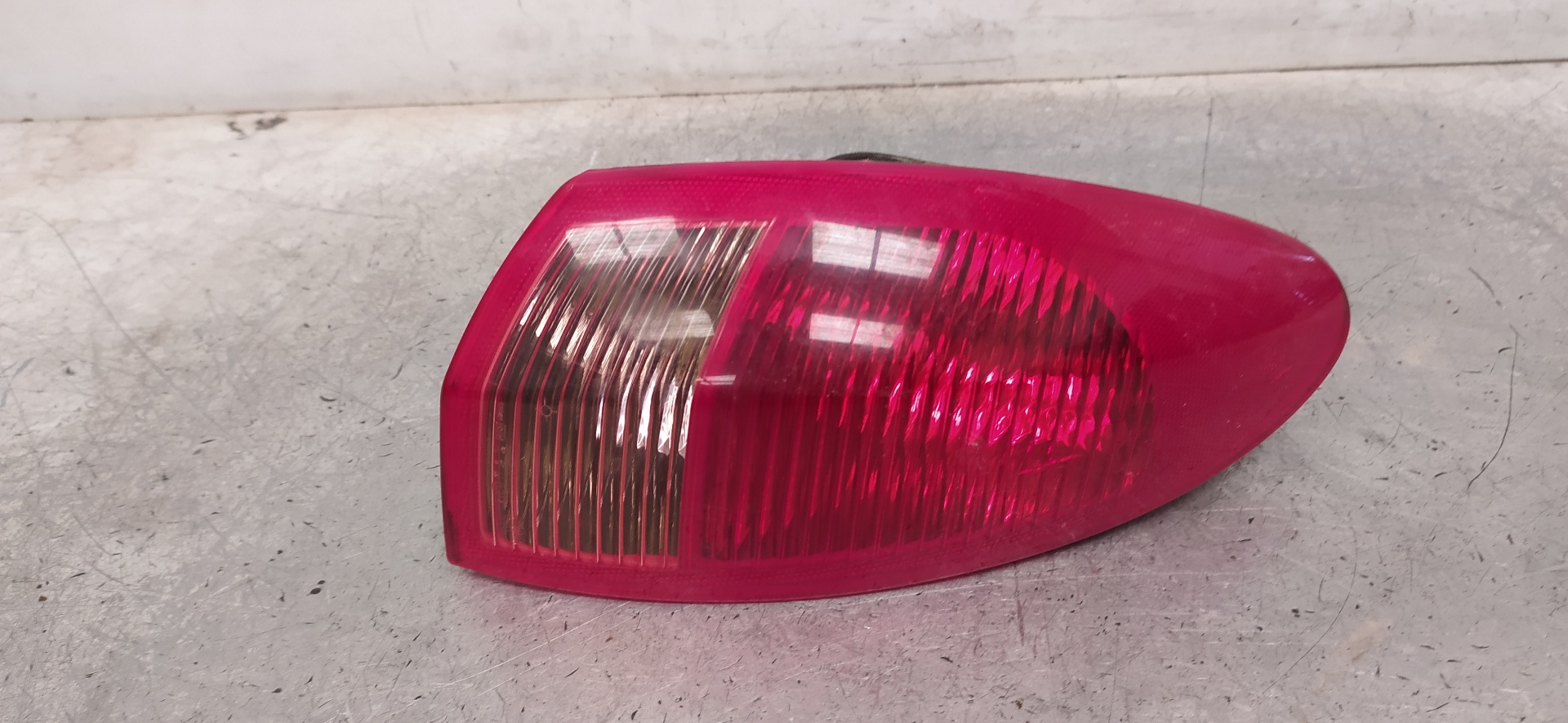 NISSAN 147 2 generation (2004-2010) Rear Right Taillight Lamp 46556347 20102569