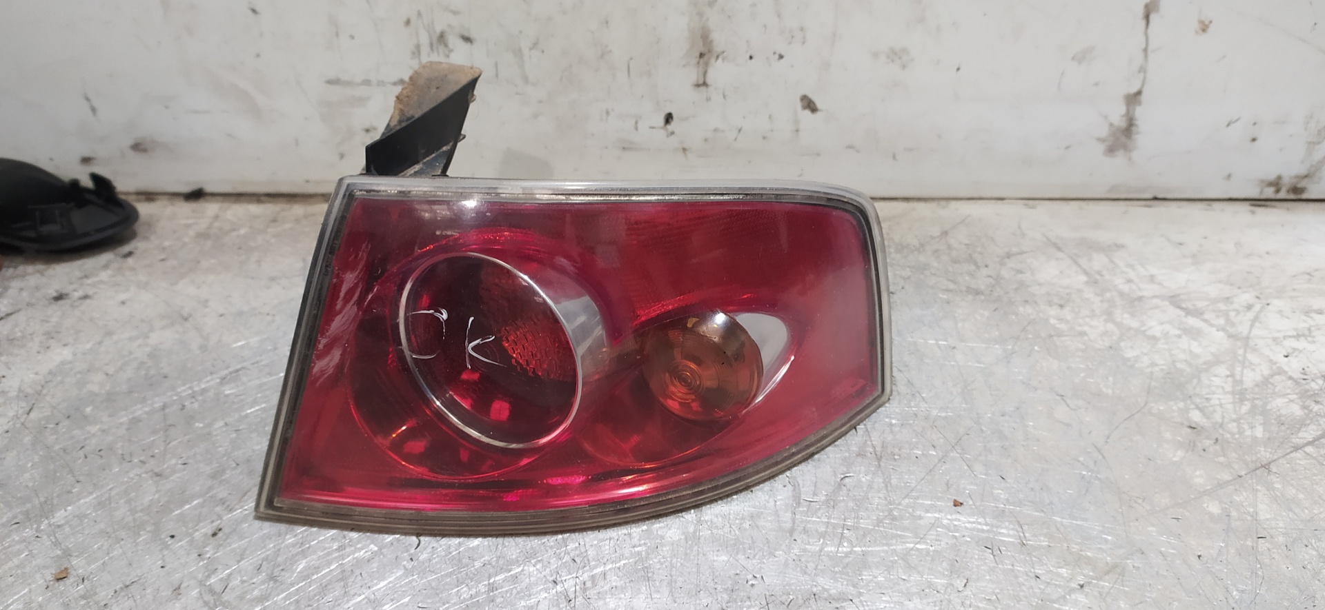 SEAT Cordoba 2 generation (1999-2009) Rear Right Taillight Lamp 6L6945096A 20081266