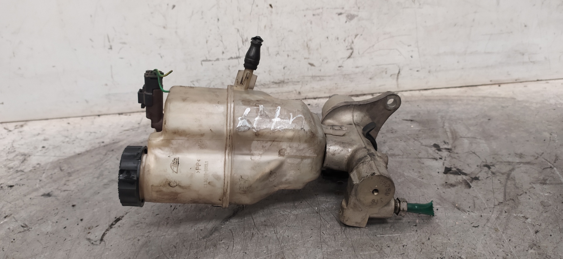 PEUGEOT 407 1 generation (2004-2010) Brake Cylinder 9646980980 23363606