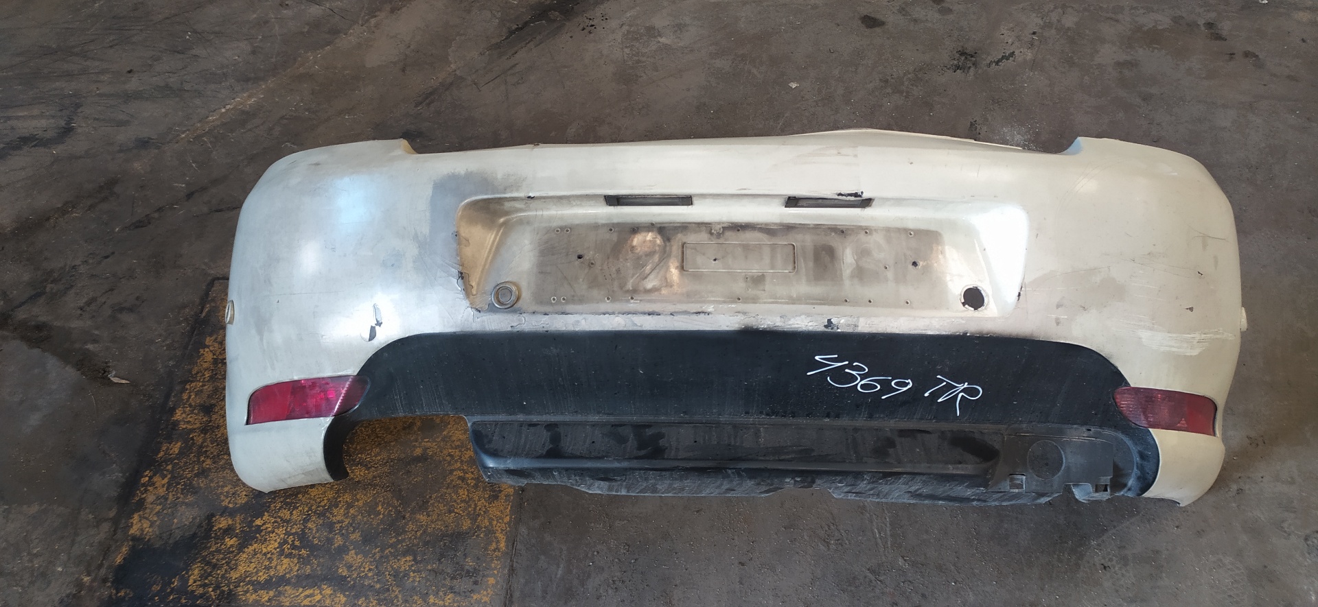 ALFA ROMEO GT 937 (2003-2010) Rear Bumper 20107068