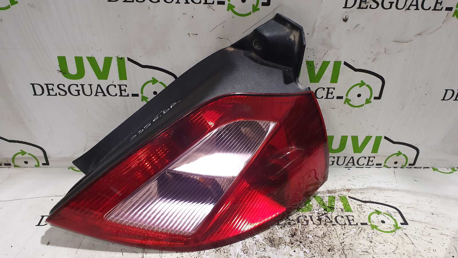 RENAULT Megane 2 generation (2002-2012) Jobb hátsó lámpa  8200073237, 89398081 23365070