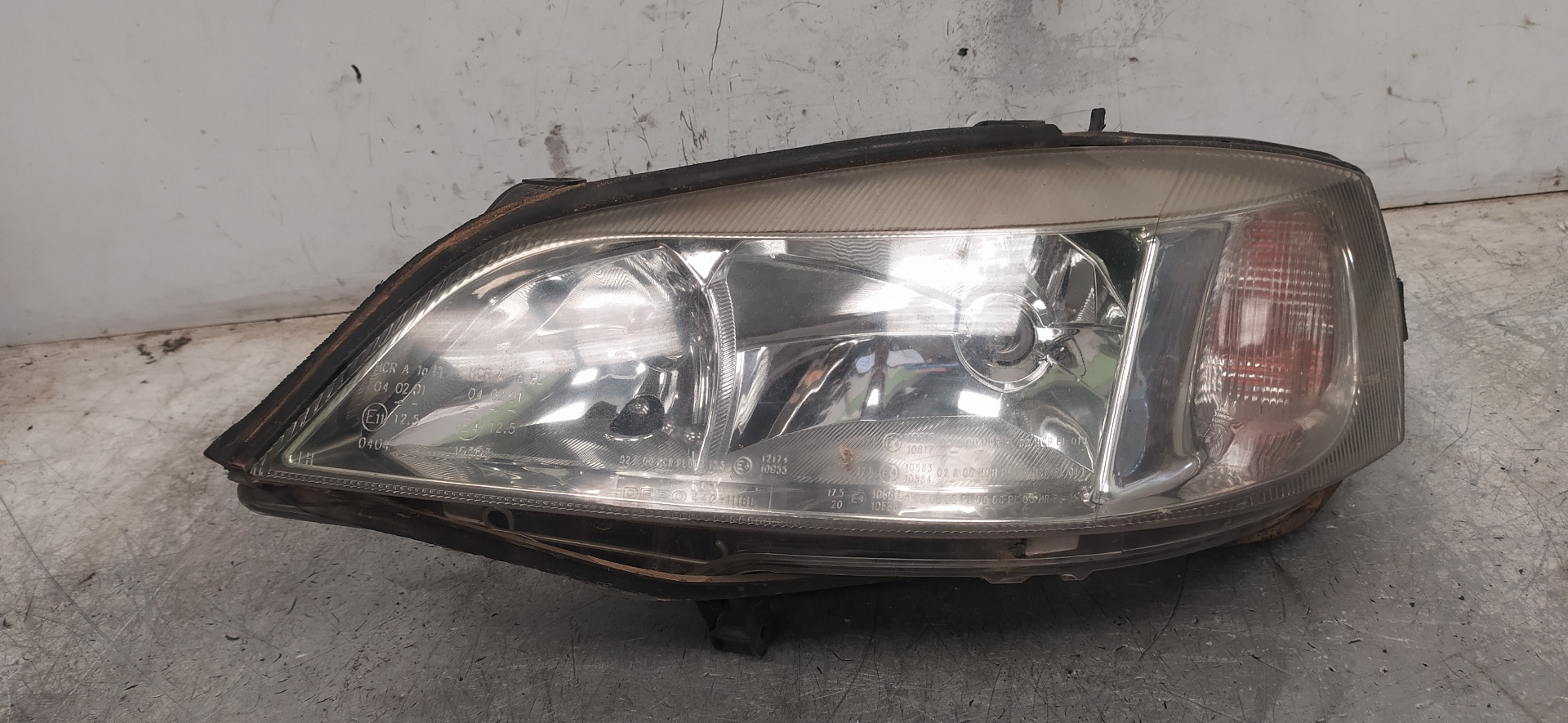 OPEL Astra H (2004-2014) Front Left Headlight 084421116L 25909583