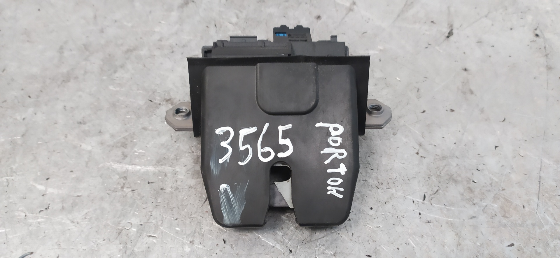 FORD Kuga 2 generation (2013-2020) Tailgate Boot Lock 8M51R442A66CB, 252510, 01041312001 20087197