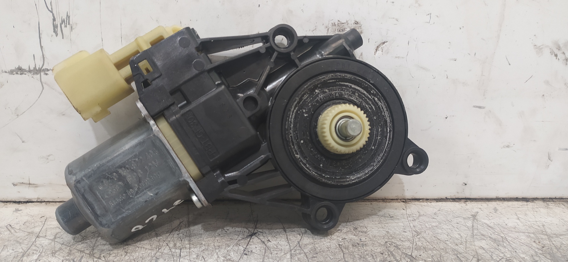 FORD Fiesta 5 generation (2001-2010) Motor regulator geam ușă stânga față 0130822404 20072434