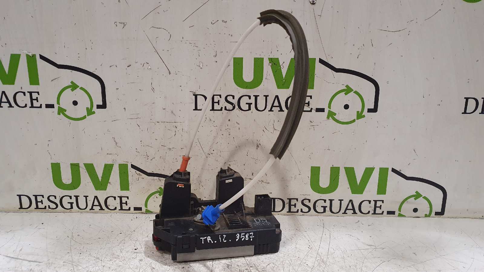 OPEL Corsa B (1993-2000) Rear Left Door Lock 24414134 20022949