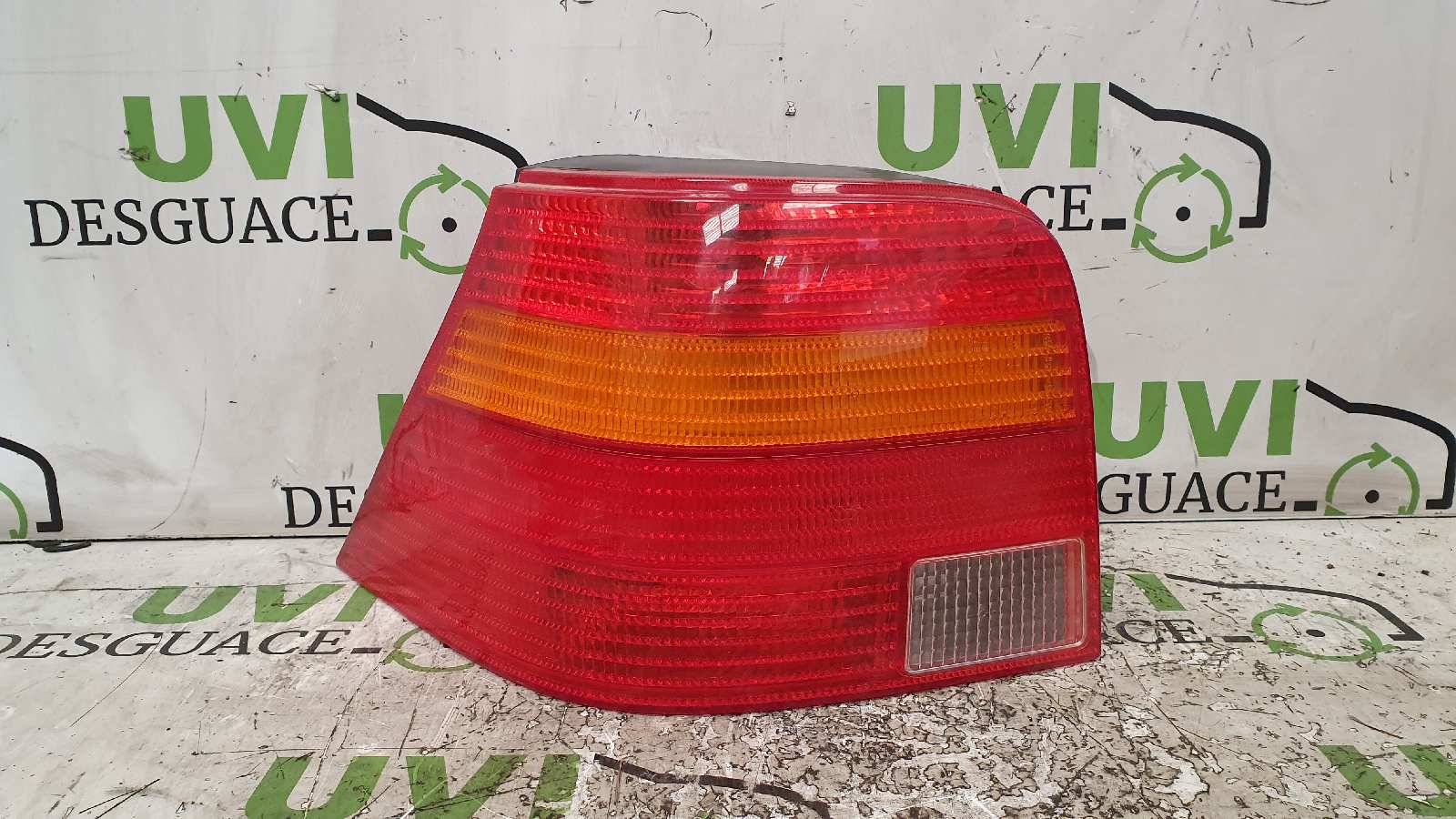 CHEVROLET Bora 1 generation (1998-2005) Rear Left Taillight 1J6945095Q 19969906