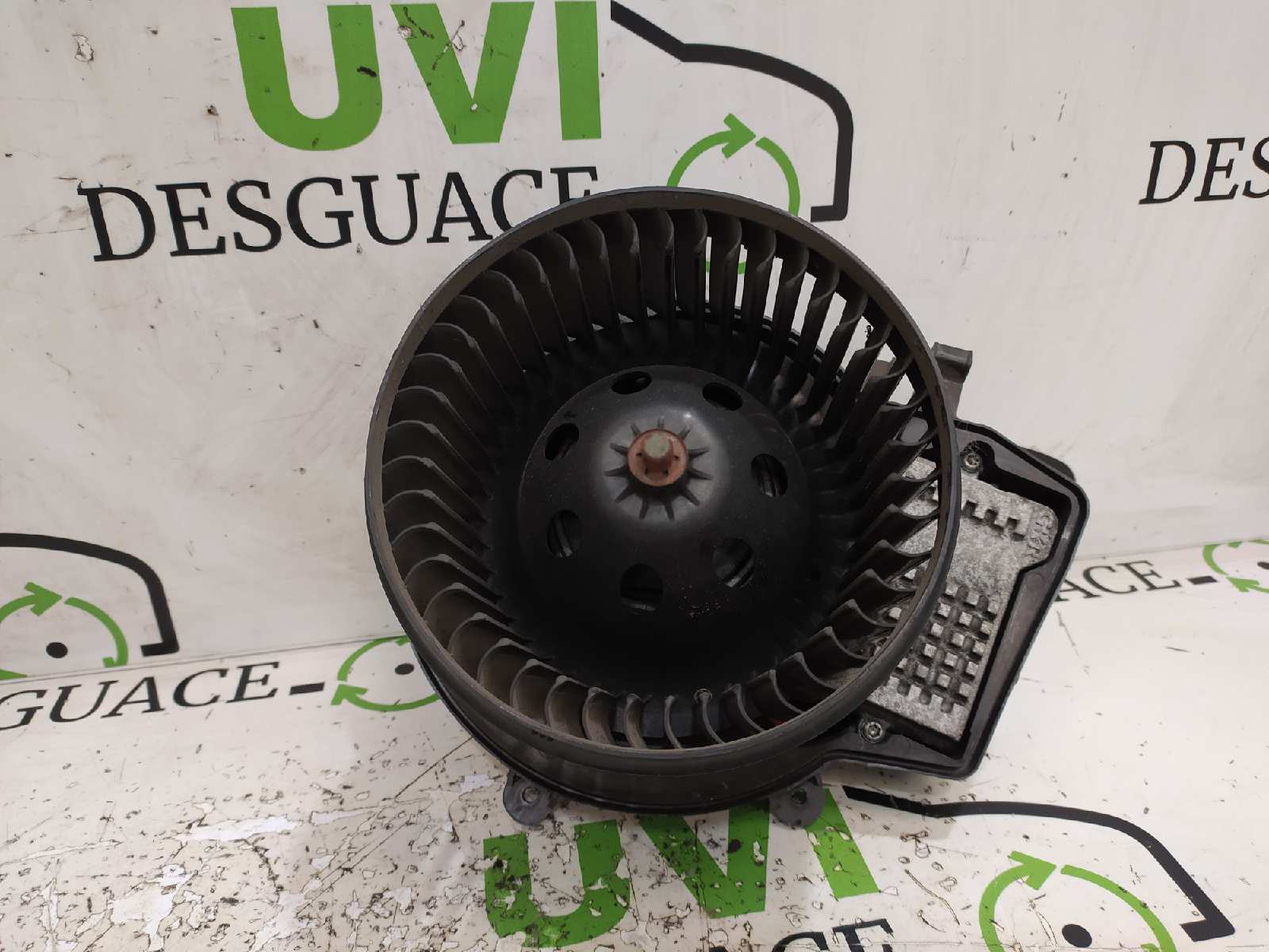 MERCEDES-BENZ C-Class W203/S203/CL203 (2000-2008) Motor încălzitor interior 23365047