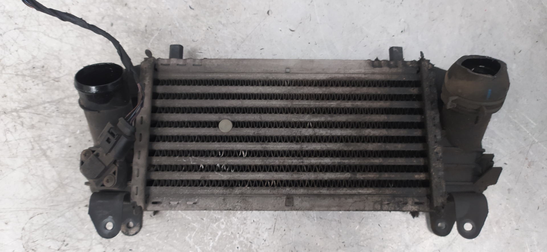 AUDI A2 8Z (1999-2005) Radiateur de refroidisseur intermédiaire 8Z0145804 25967220