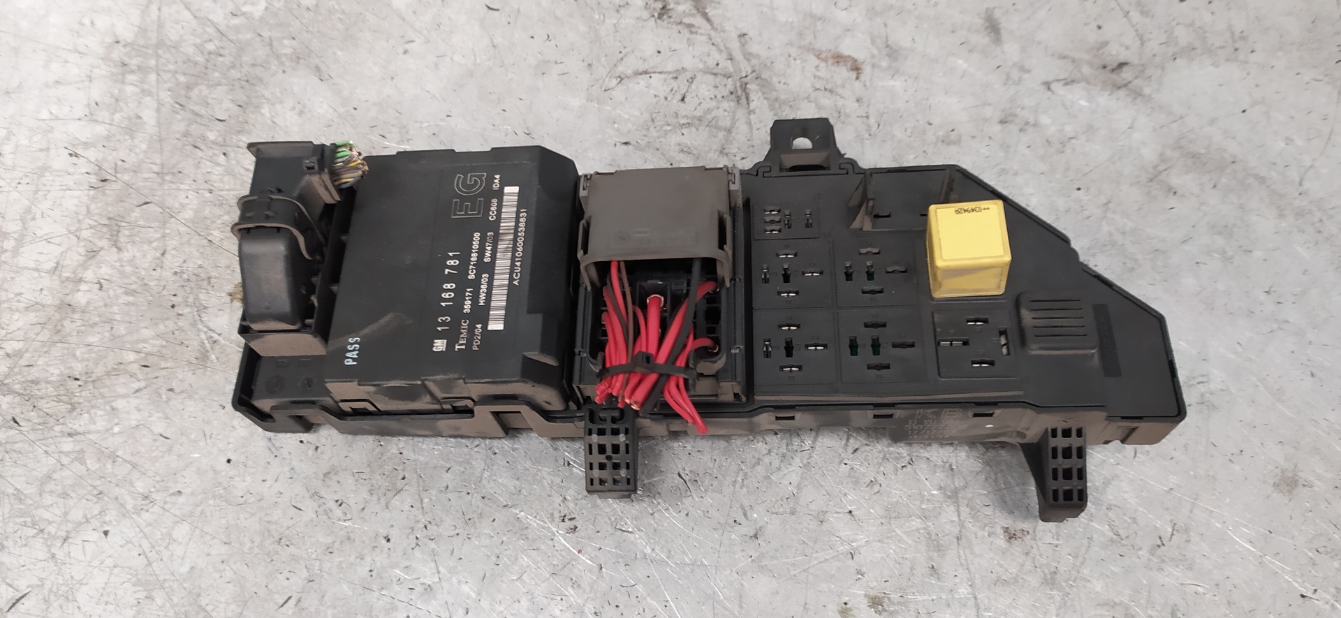 ACURA Vectra C (2002-2005) Fuse Box 13168781 20124758