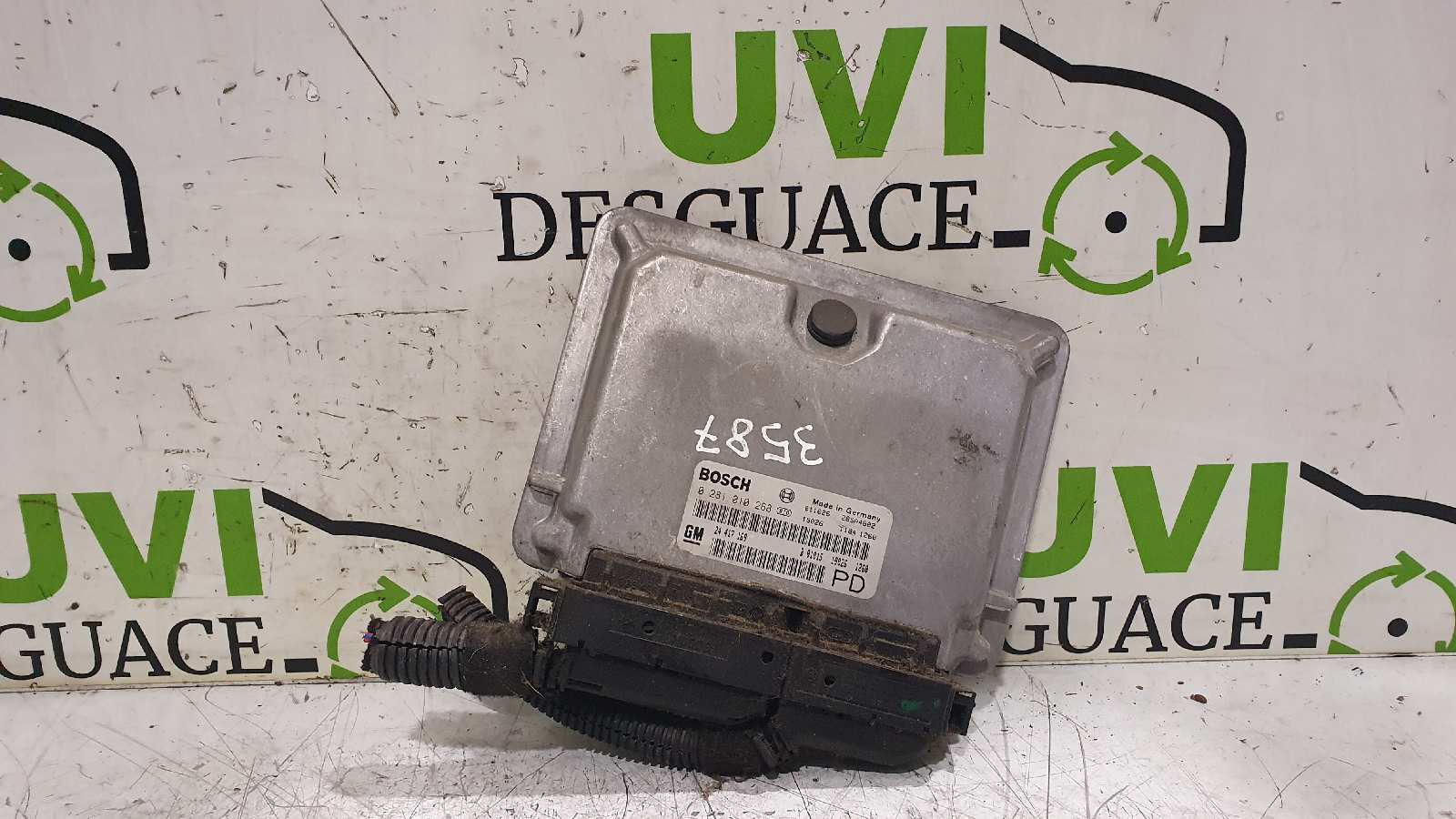 OPEL Corsa B (1993-2000) Engine Control Unit ECU 24417169,0281010268 20026630