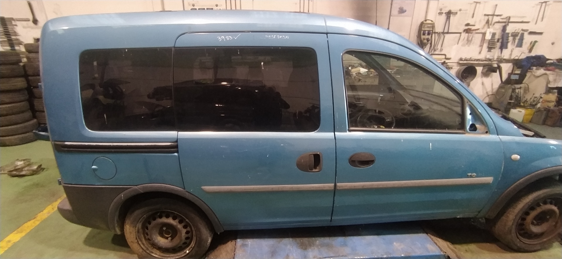 OPEL Combo C (2001-2011) Right Side Sliding Door 20078475