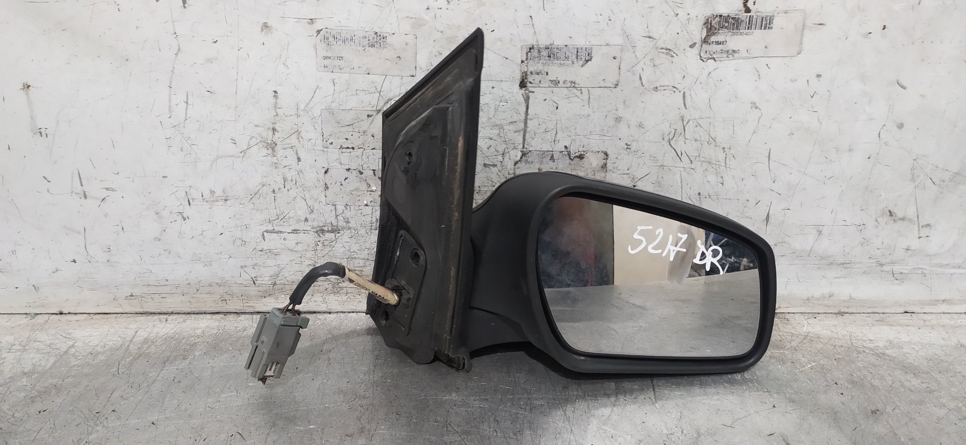 FORD Focus 2 generation (2004-2011) Right Side Wing Mirror 25967455