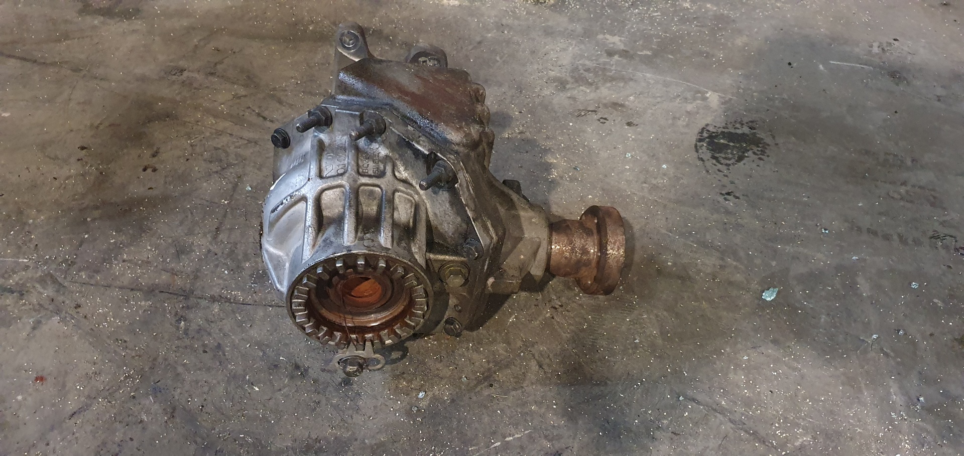 VOLVO V70 2 generation (2000-2008) Front Transfer Case 01023852 20112440