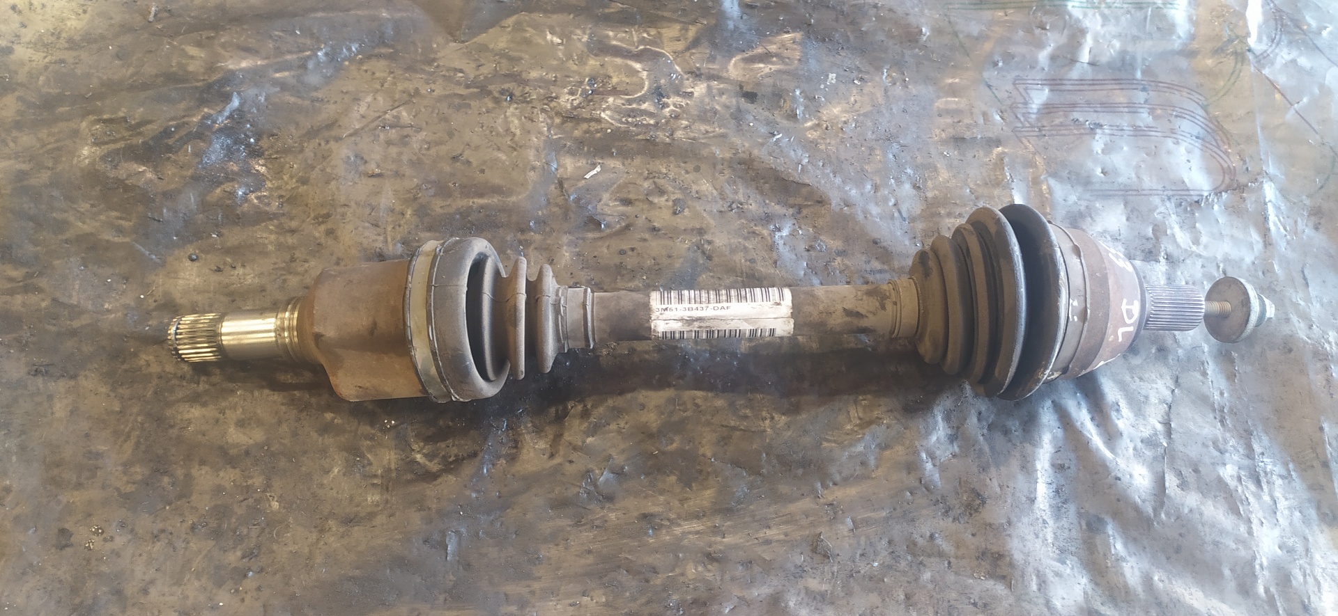 PEUGEOT Focus 2 generation (2004-2011) Front Left Driveshaft 3M513B437DAF 20098531