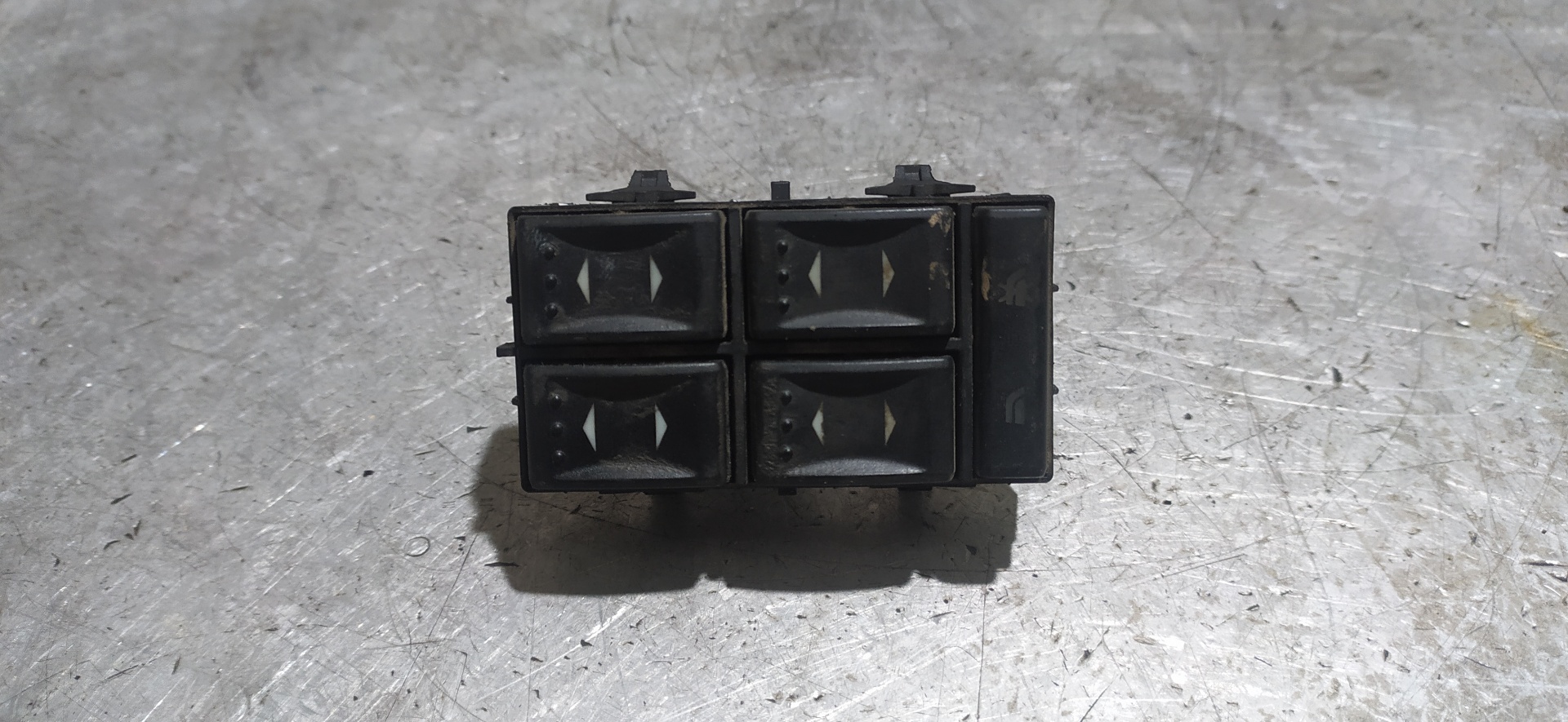 OPEL Mondeo 1 generation (1993-1996) Front Left Door Window Switch 1S7T14A132BD, 03163451 20090110