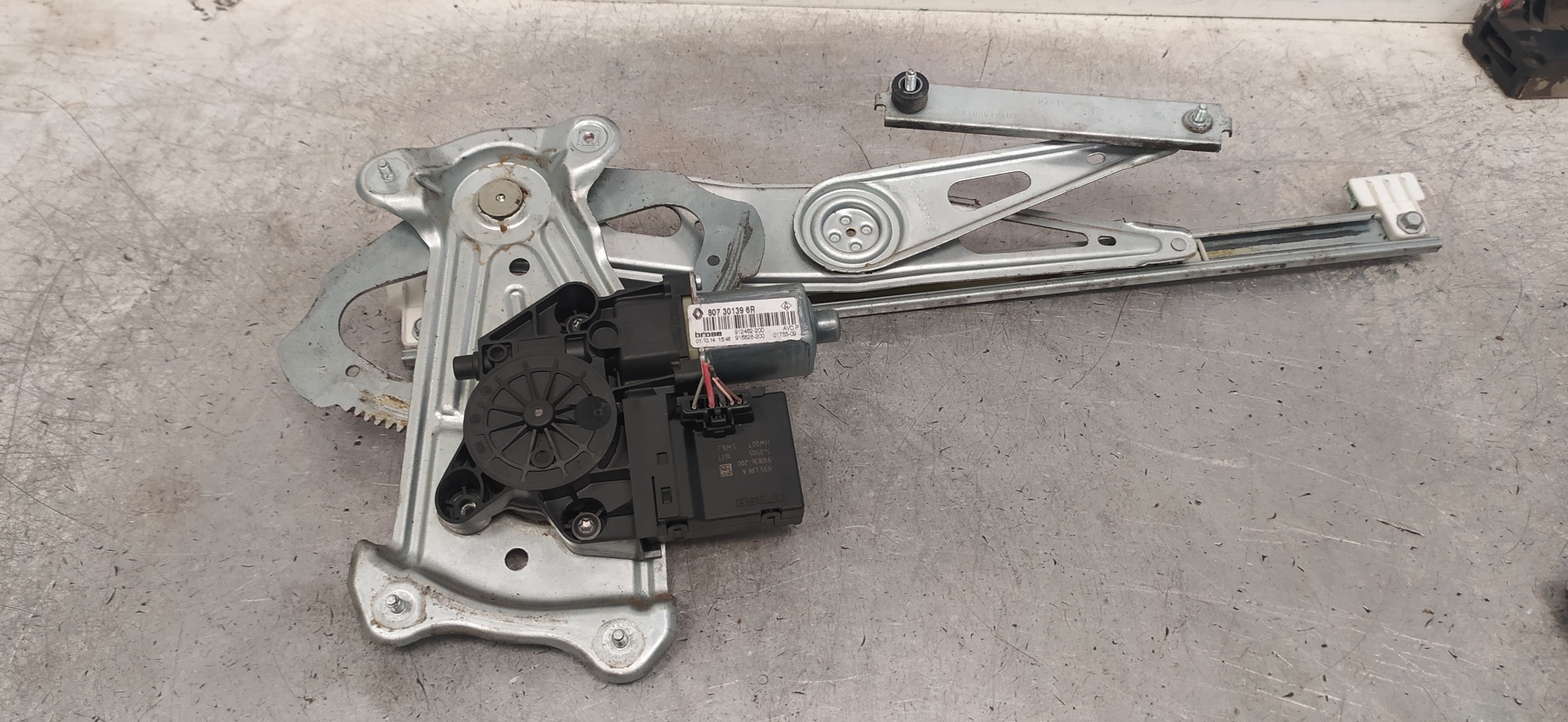 RENAULT Megane 3 generation (2008-2020) Front Right Door Window Regulator 807301396R, 912462200, 916826200 20122444