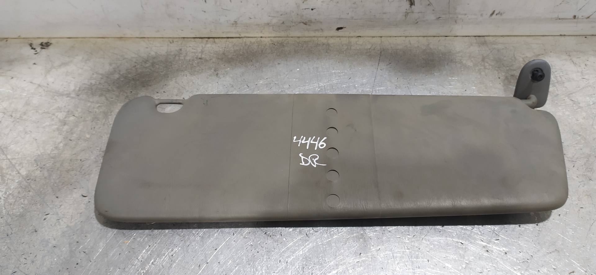 OPEL Vivaro A (2002-2006) Right Side Sun Visor 20113526