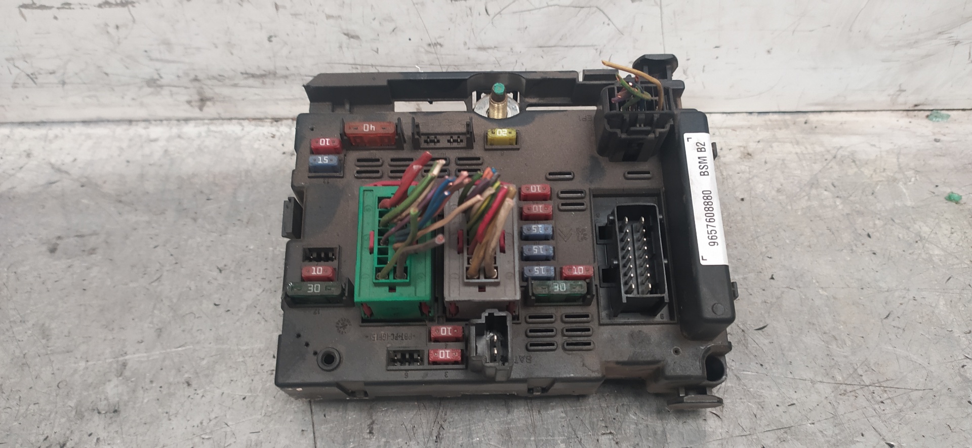 PEUGEOT 206 1 generation (1998-2009) Fuse Box 9657608880 23362732