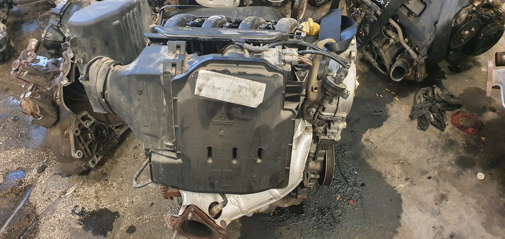 RENAULT Megane 2 generation (2002-2012) Engine K4J740 20125885