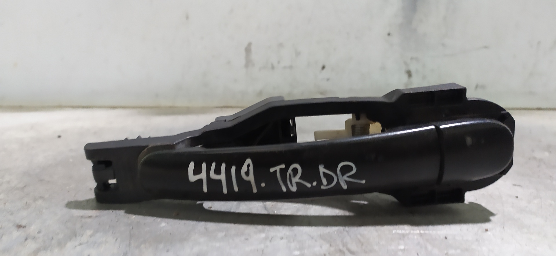 SEAT Cordoba 2 generation (1999-2009) Rear right door outer handle 6L0837885 20111298