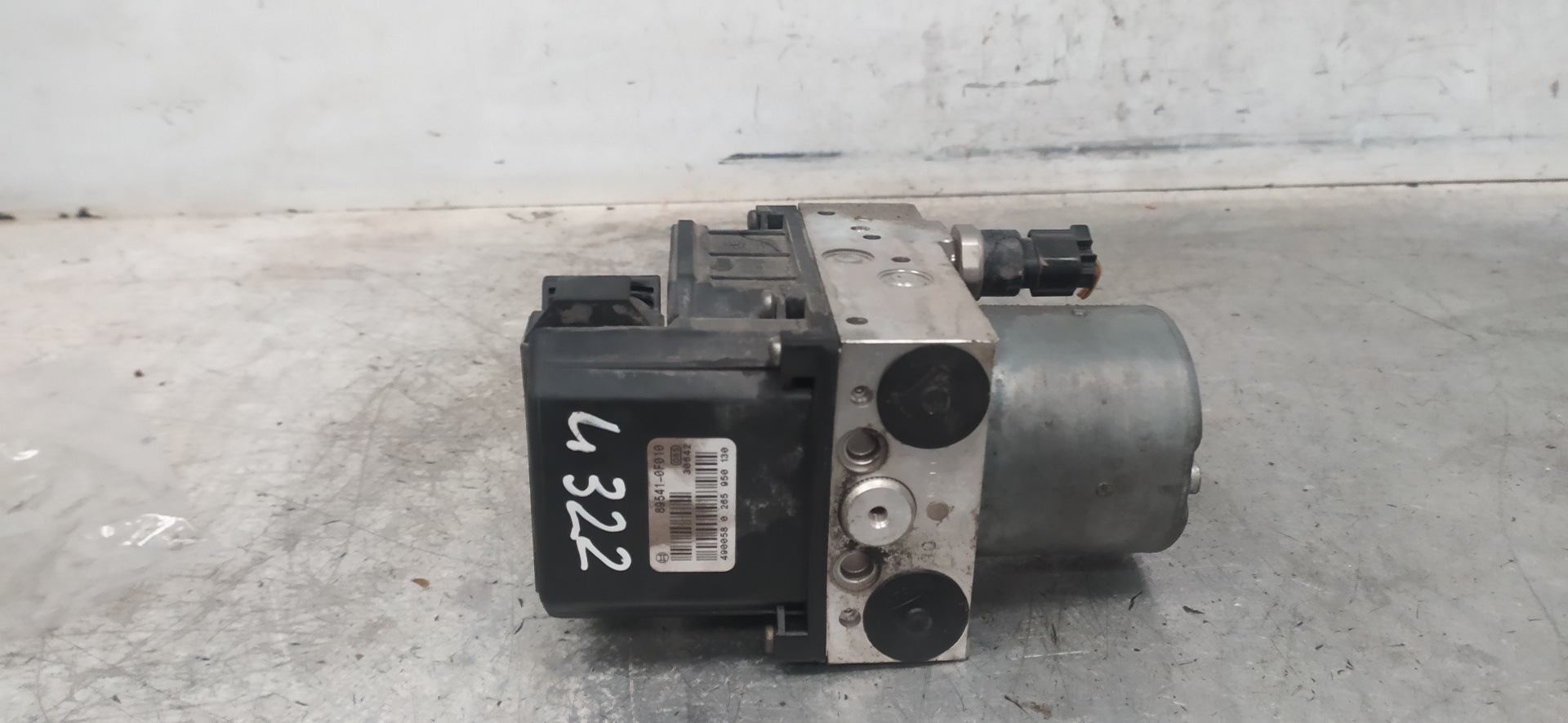 TOYOTA Corolla Verso 1 generation (2001-2009) ABS Pump 445400F010, 0265225284, 4901521287 20124697