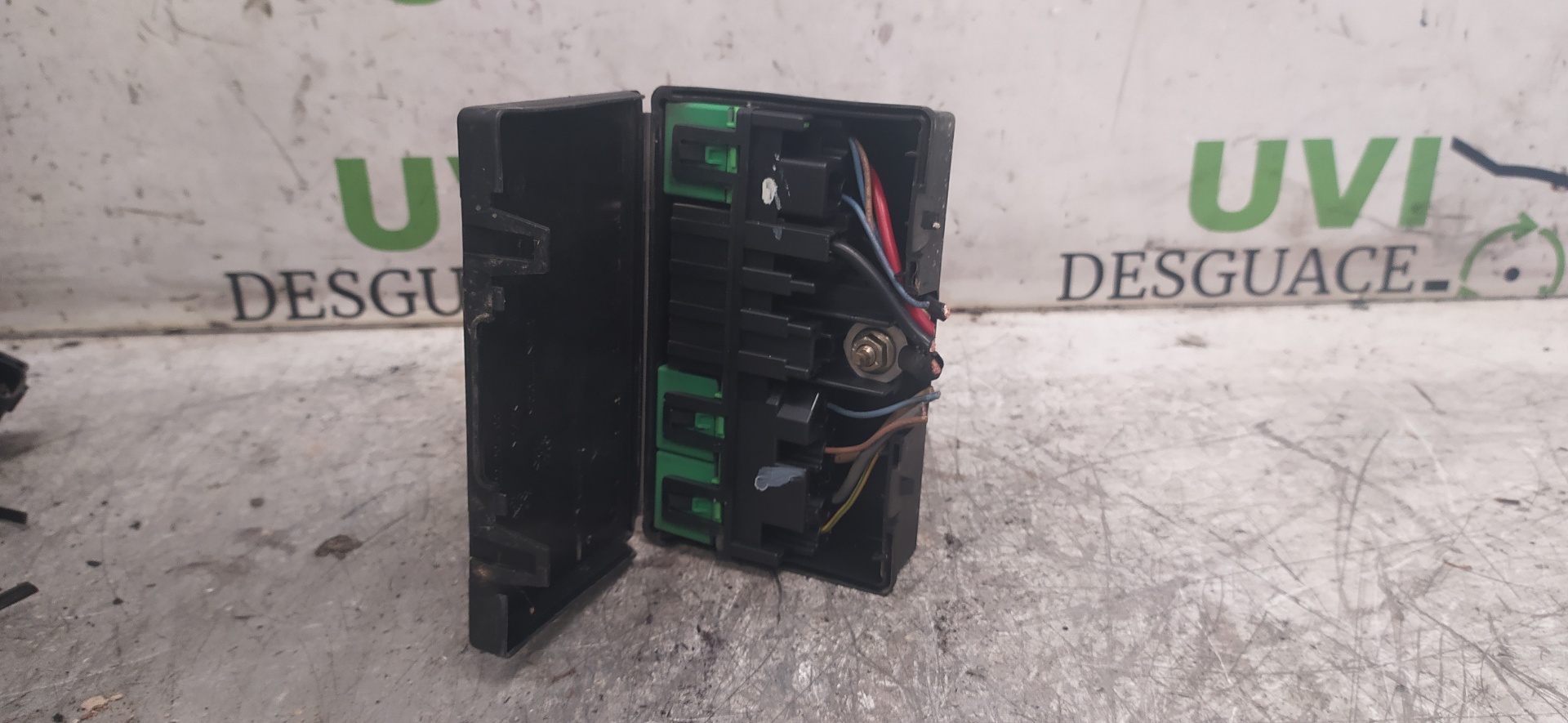 SKODA 307 1 generation (2001-2008) Fuse Box 9632229480 20057501