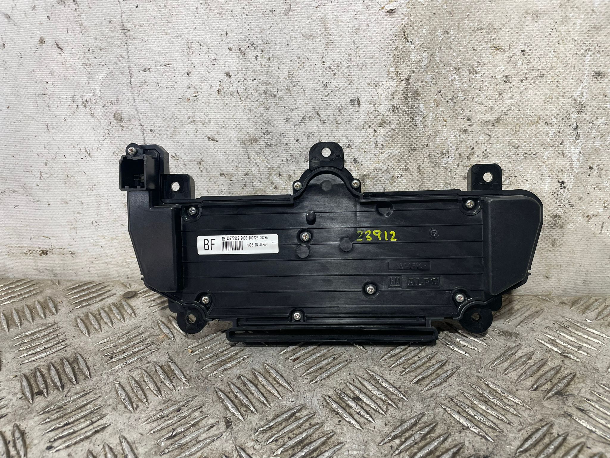 Sistema audio / radio cd 13277912 de Opel Insignia a (g09) 2008-2017 - pieza usada