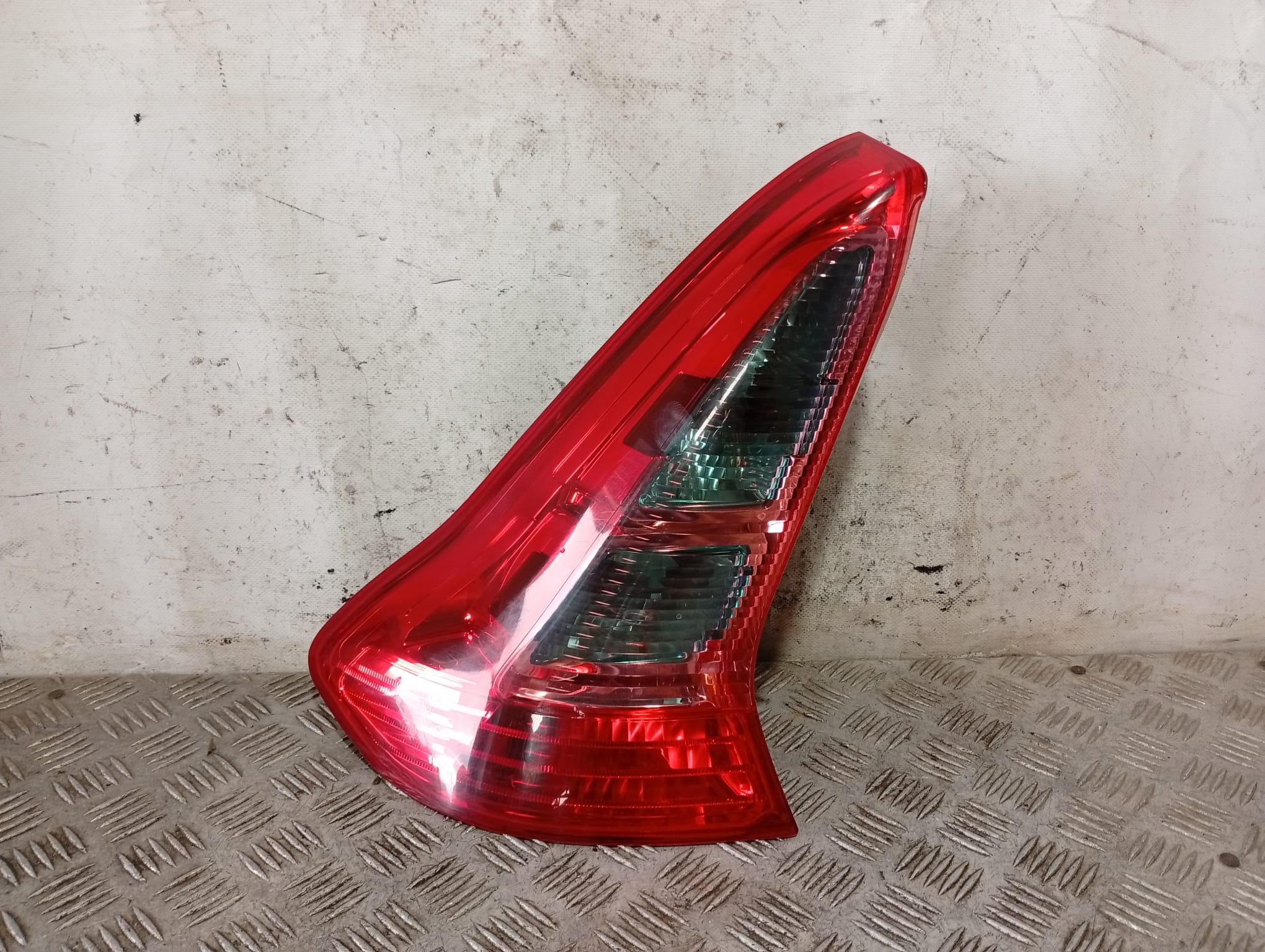 Piloto trasero izquierdo 9646801777 de Citroen C4 2004-2008 - pieza usada