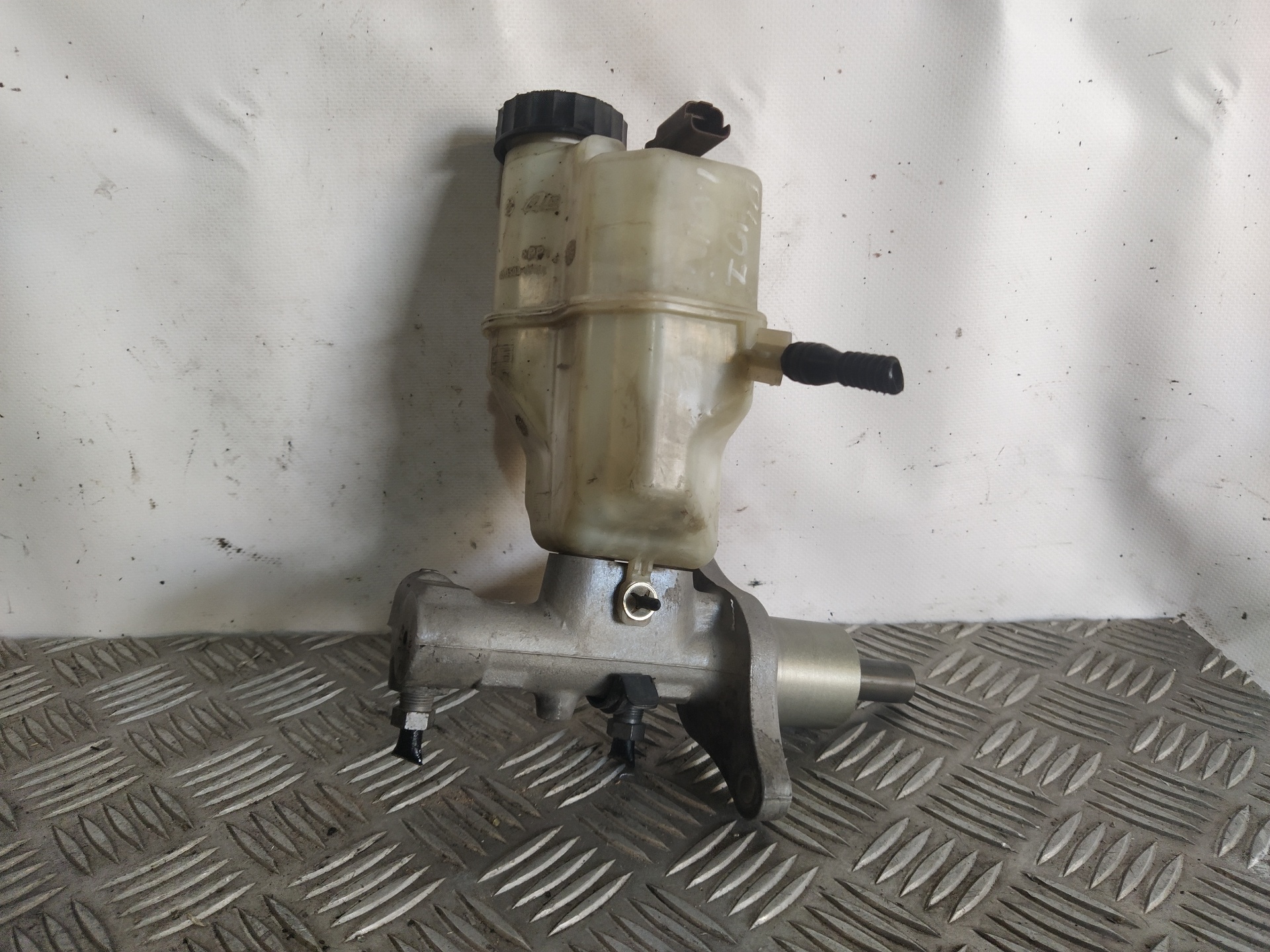 PEUGEOT 407 1 generation (2004-2010) Brake Cylinder 9646980980 24871105