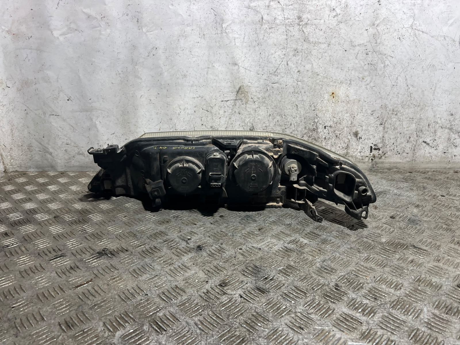 Headlamp rh 8200002847 de Renault Laguna ii 2001-2007