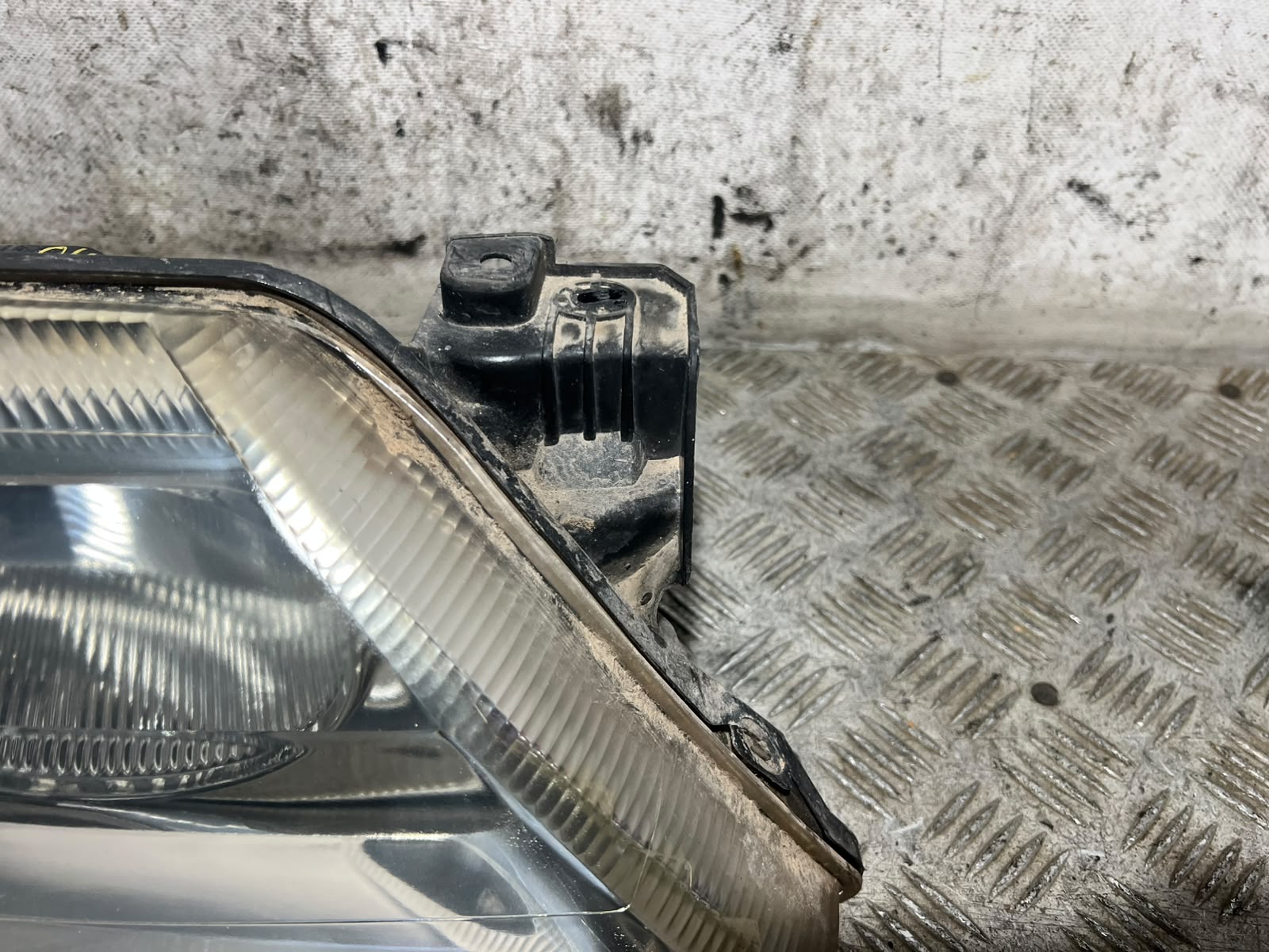 Headlamp rh 8200002847 de Renault Laguna ii 2001-2007 - pieza usada