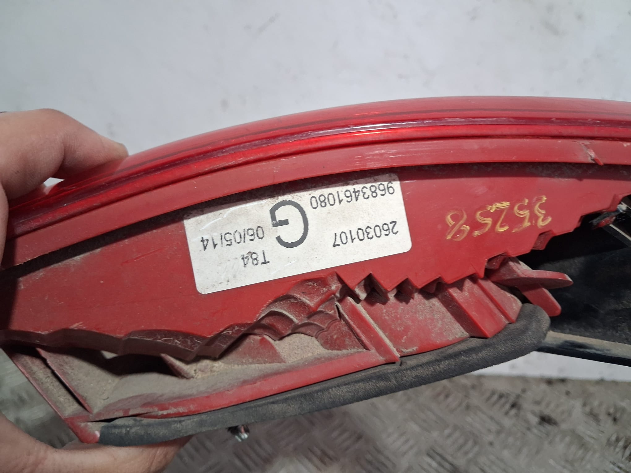 Left inner tail light 9683461080 de Peugeot 3008 monospace (0u_) 2009-2016 - pieza usada