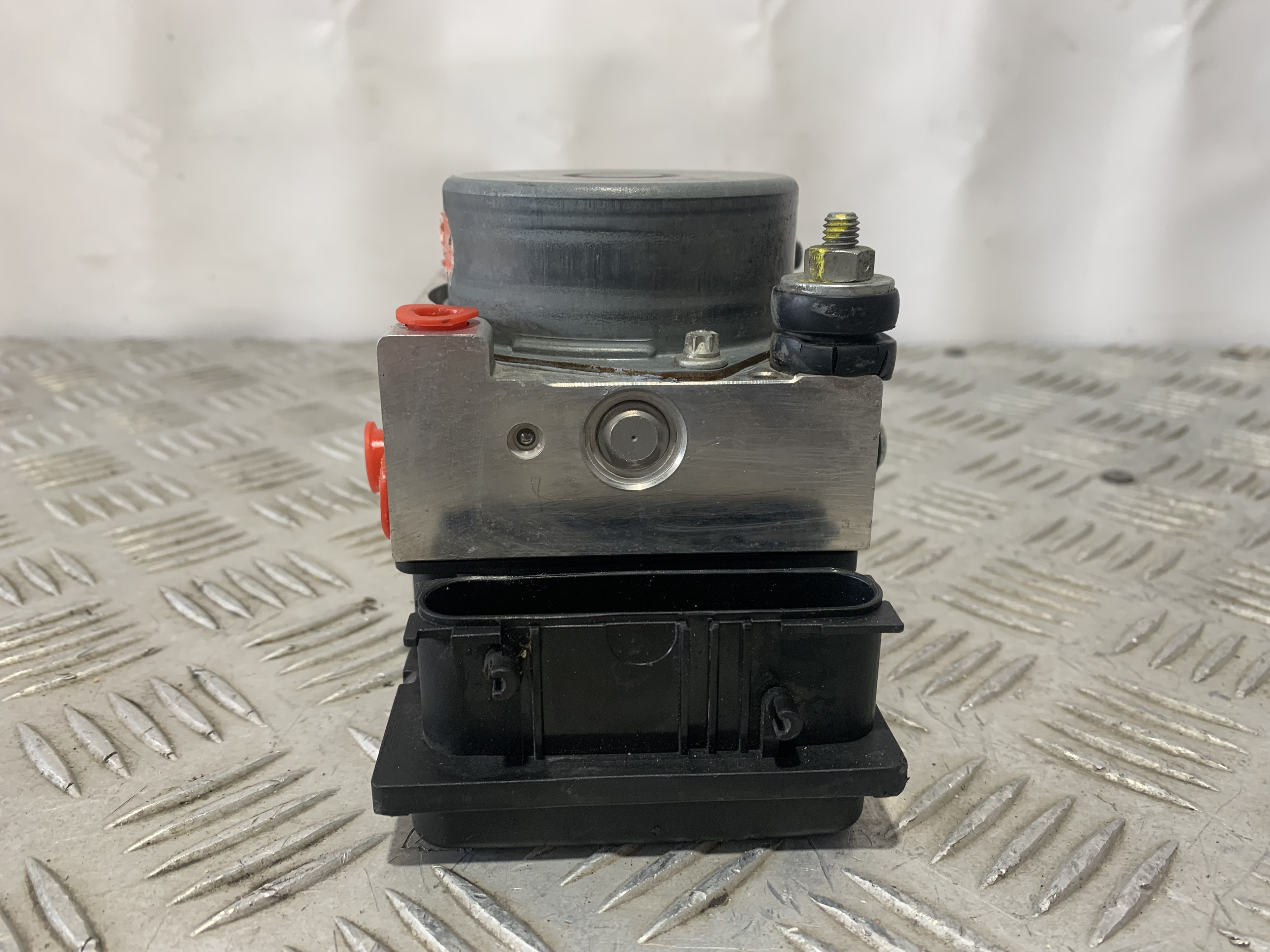 Abs 8200559749 de Renault Clio iii (br0/1, cr0/1) 2007-0