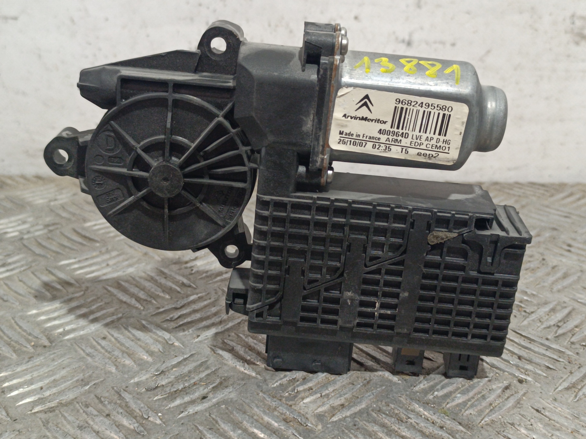 Motor elevalunas delantero derecho 9682495580 de Citroen C4 2007-2008 - pieza usada