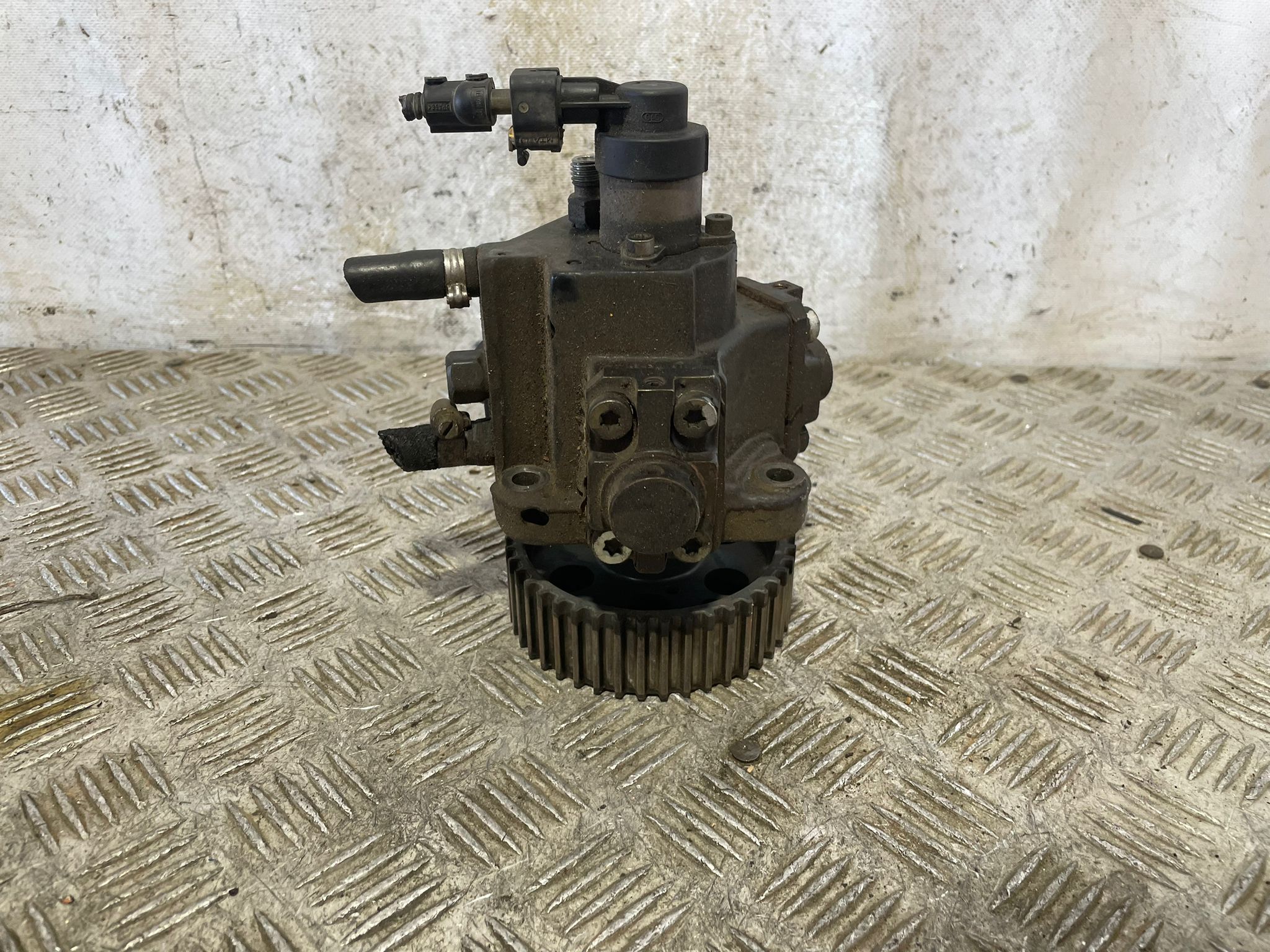 Injection pump 0445010156 de Opel Astra 2004-2007 - pieza usada