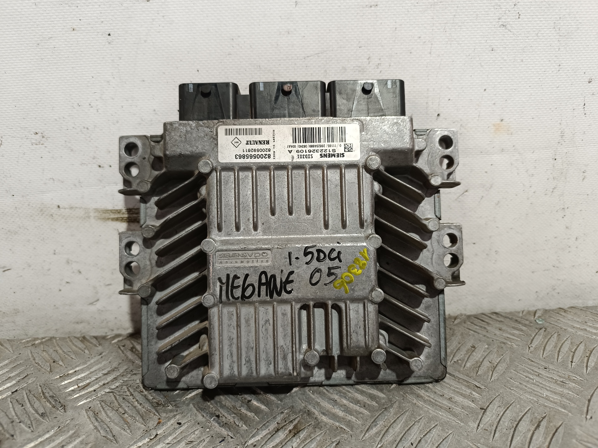 Motorsteuergerät 8200565863 de Renault Megane ii (bm0/1_, cm0/1_) 2002-2008 - pieza usada