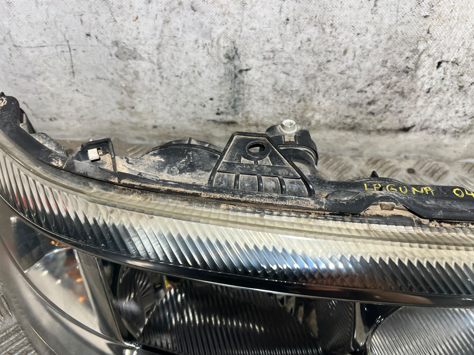 Headlamp rh 8200002847 de Renault Laguna ii 2001-2007 - pieza usada
