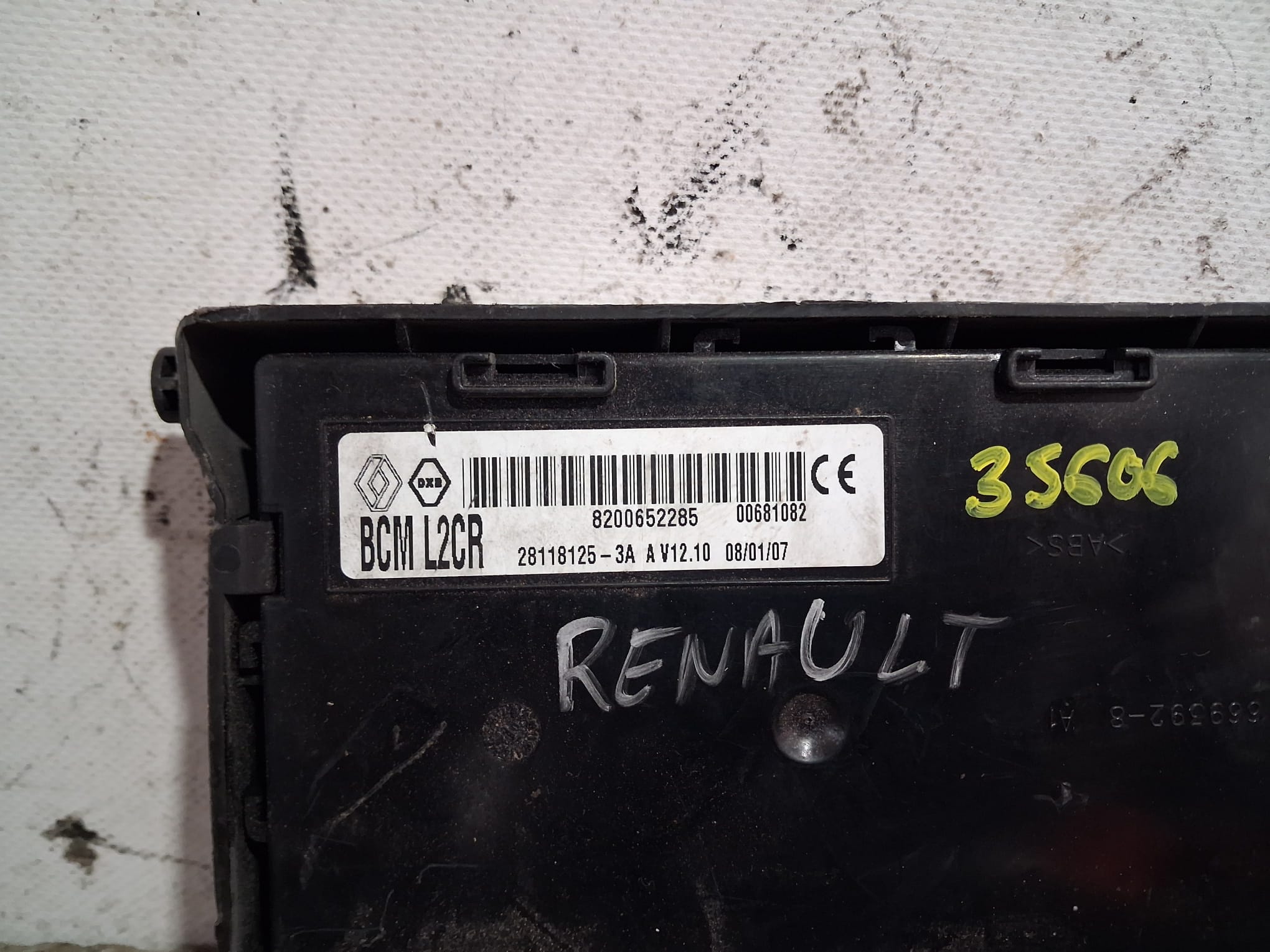Modulo elettronico 8200652285 de Renault Clio iii (br0/1, cr0/1) 2007-0 - pieza usada