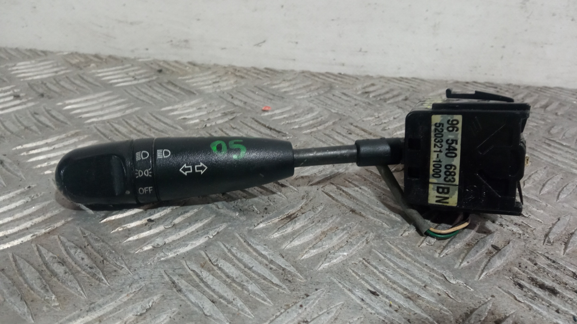 Mando intermitentes 96540683 de Chevrolet Aveo / kalos sedán (t200) 2003-2008