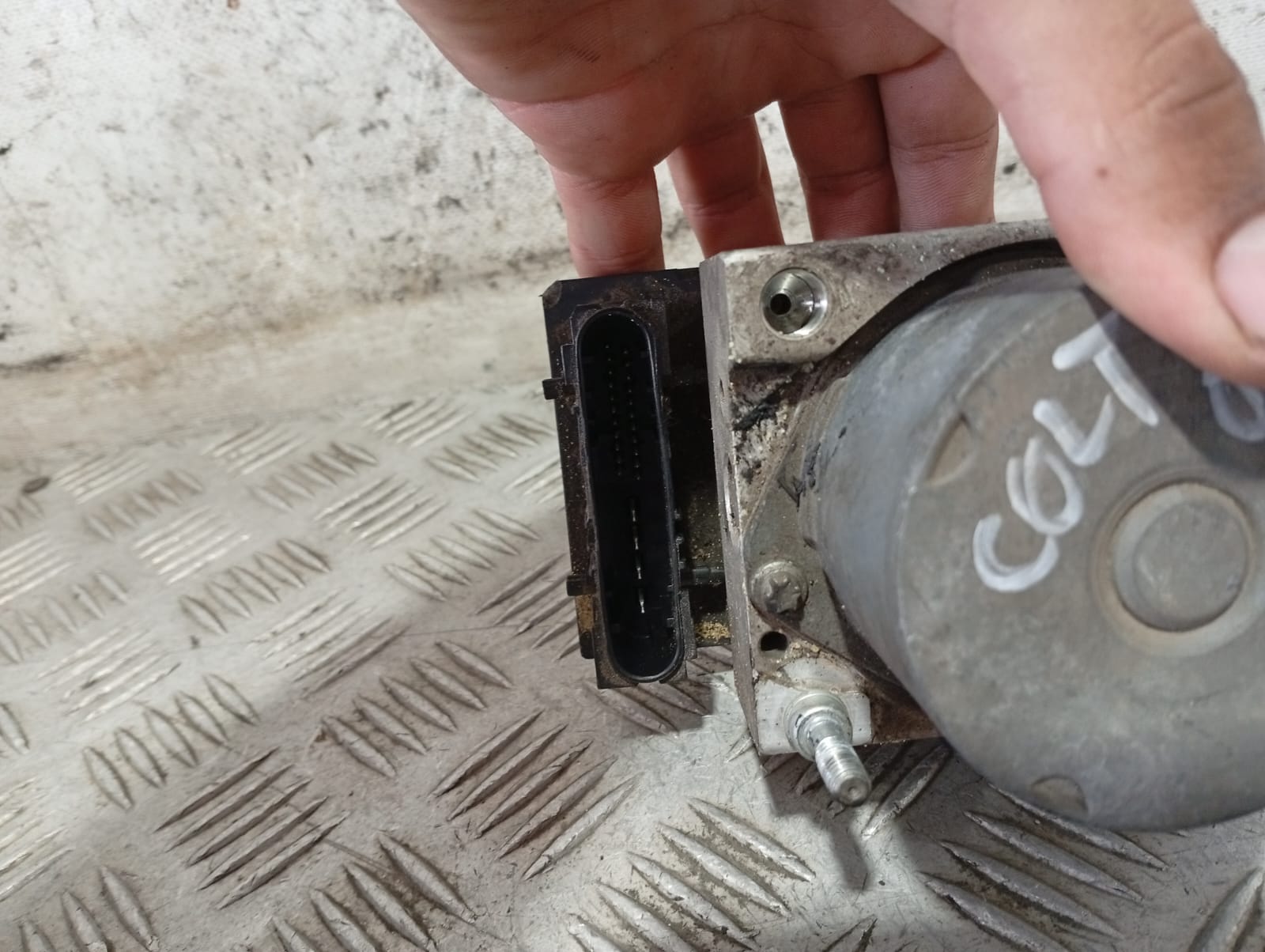 Abs 0265231502 de Mitsubishi Colt 2005-2009 - pieza usada