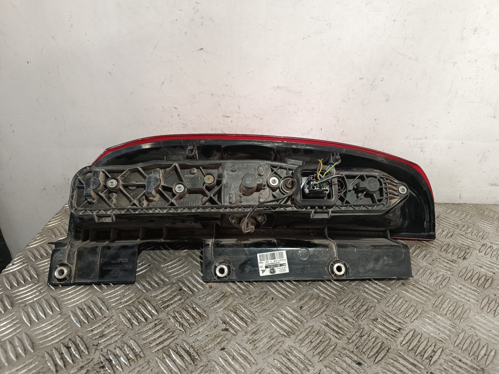 Rear lamp rh 00518106730 de Fiat Doblo limusina (263_) 2010-2014 - pieza usada