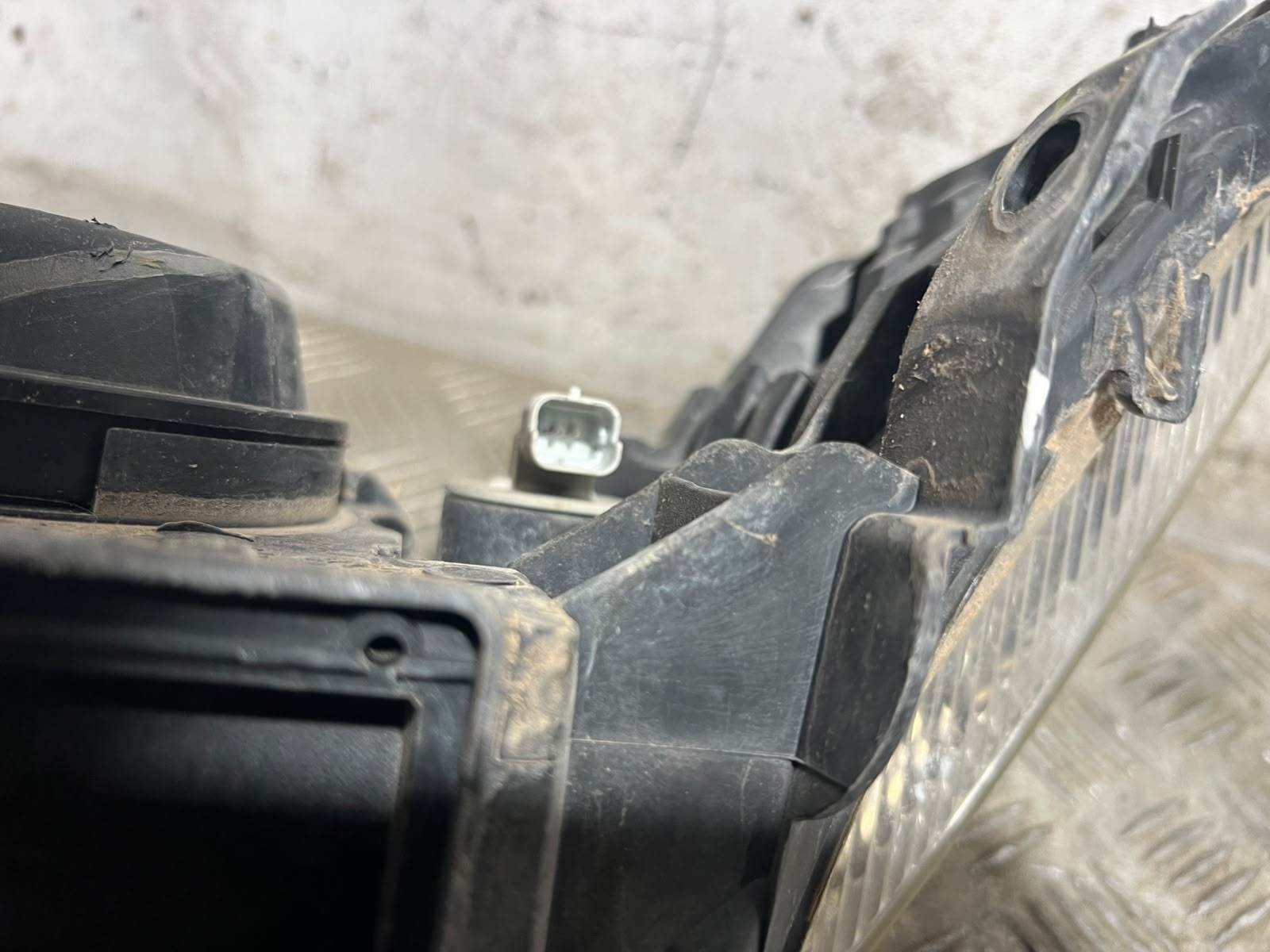 Headlamp rh 8200002847 de Renault Laguna ii 2001-2007 - pieza usada