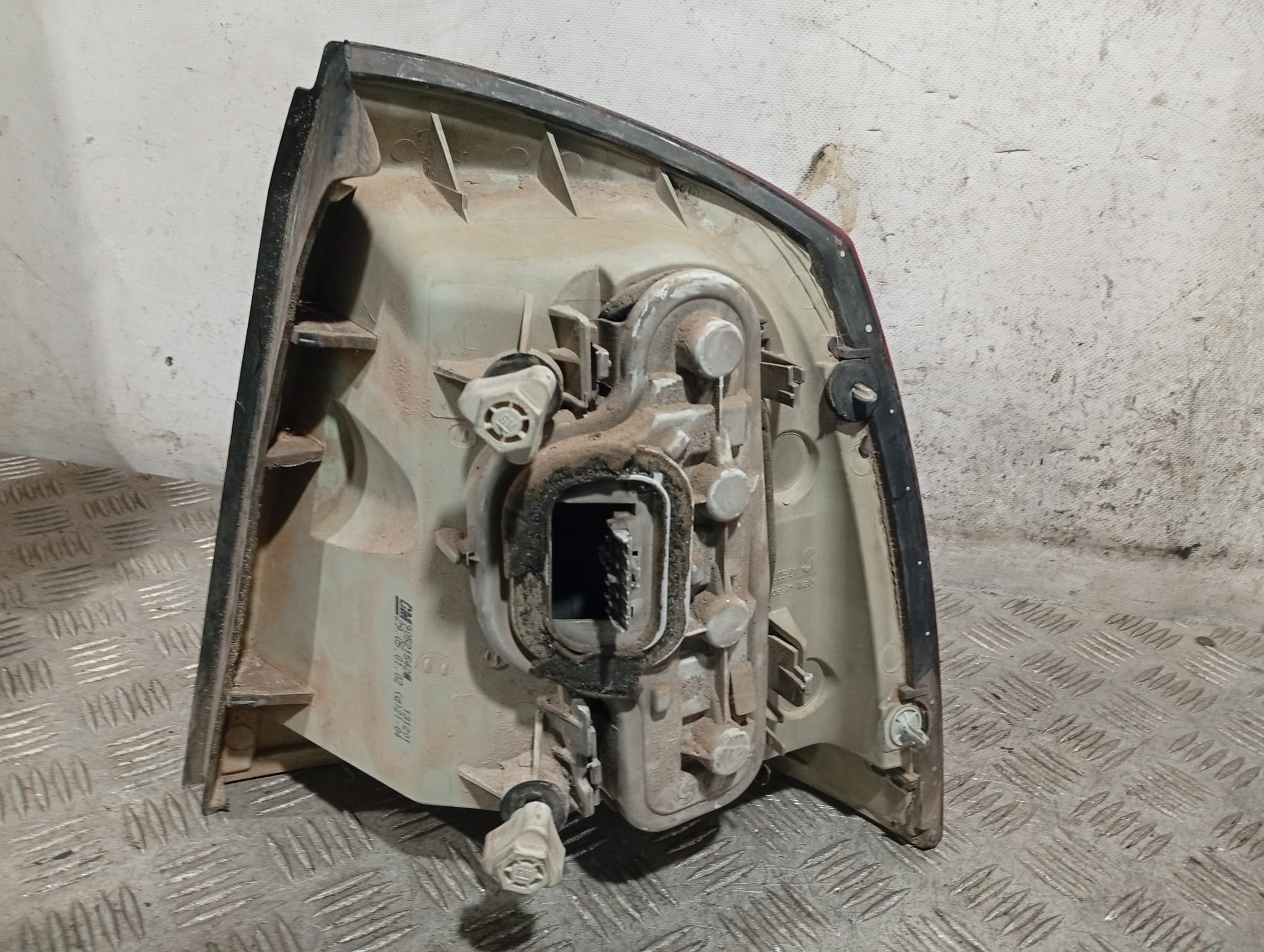 Piloto trasero izquierdo 90521542 de Opel Astra 1998-2004 - pieza usada