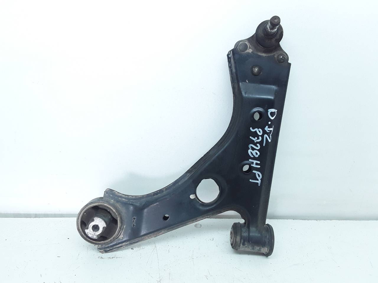 FIAT Punto 3 generation (2005-2020) Braț de control inferior stânga față 51932035 25623432