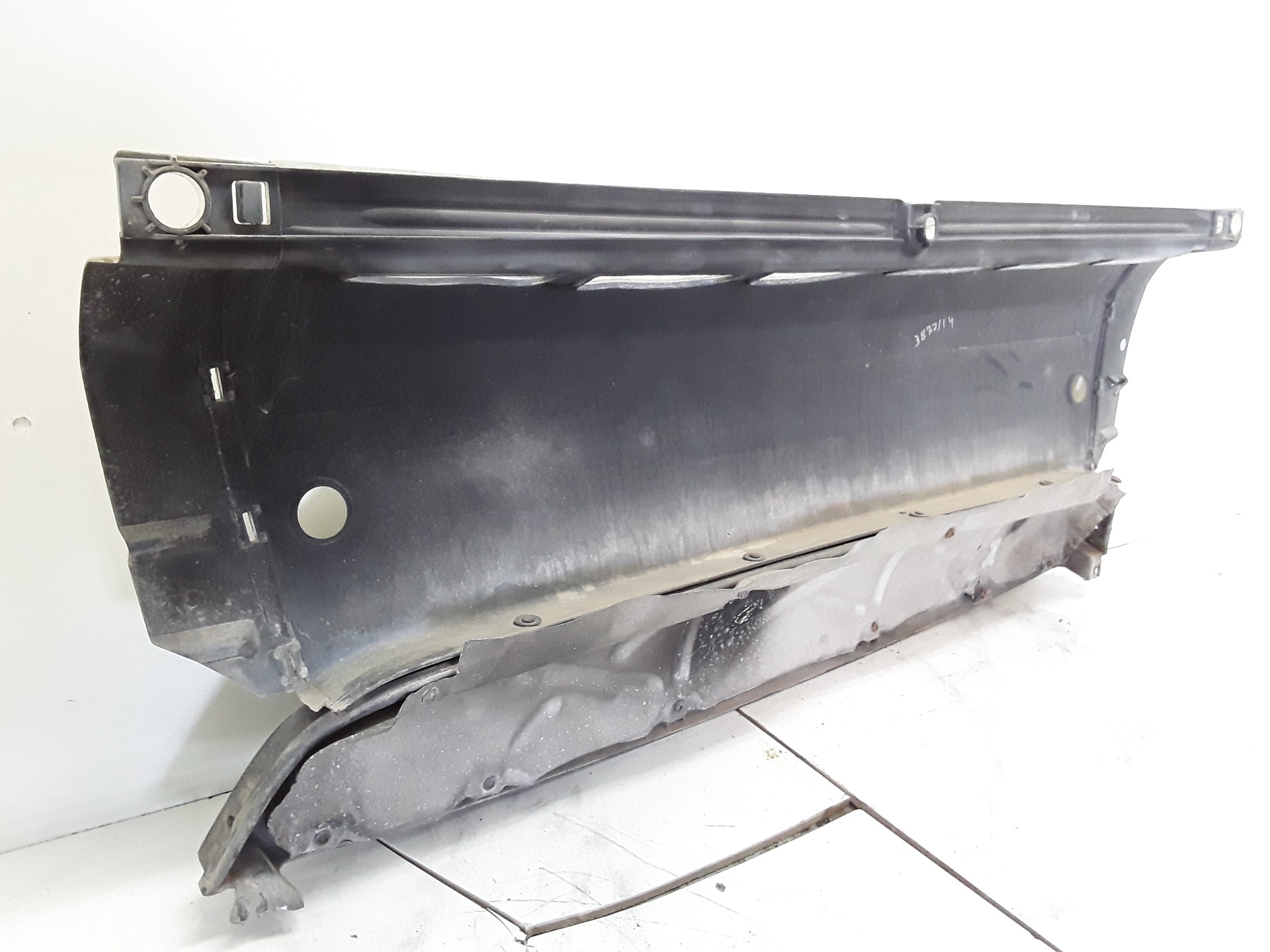 VOLKSWAGEN Rear Bumper 0000941 25605969