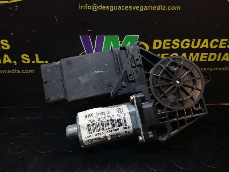 VOLKSWAGEN Passat B5 (1996-2005) Front Right Door Window Control Motor 3B4837752MS 18904484