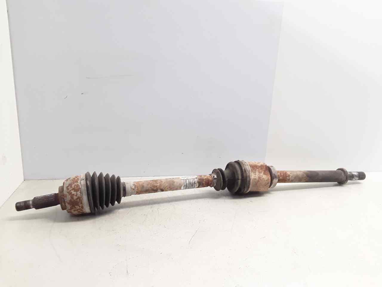 DODGE Front Right Driveshaft 8200472158 25626877