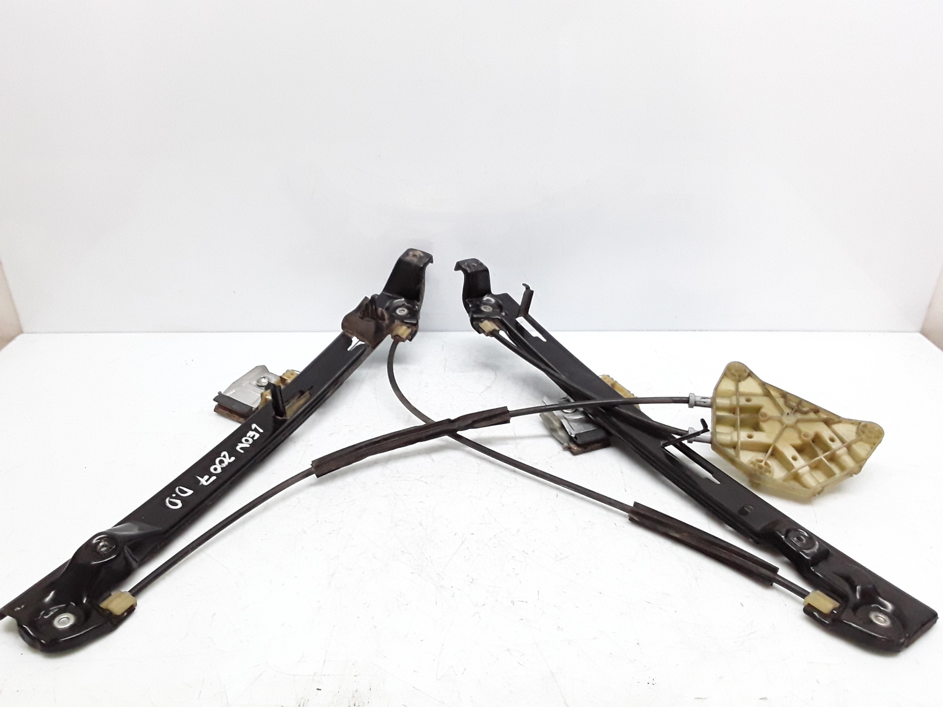 CHEVROLET Leon 2 generation (2005-2012) Front Right Door Window Regulator LH984013XXX 18998316